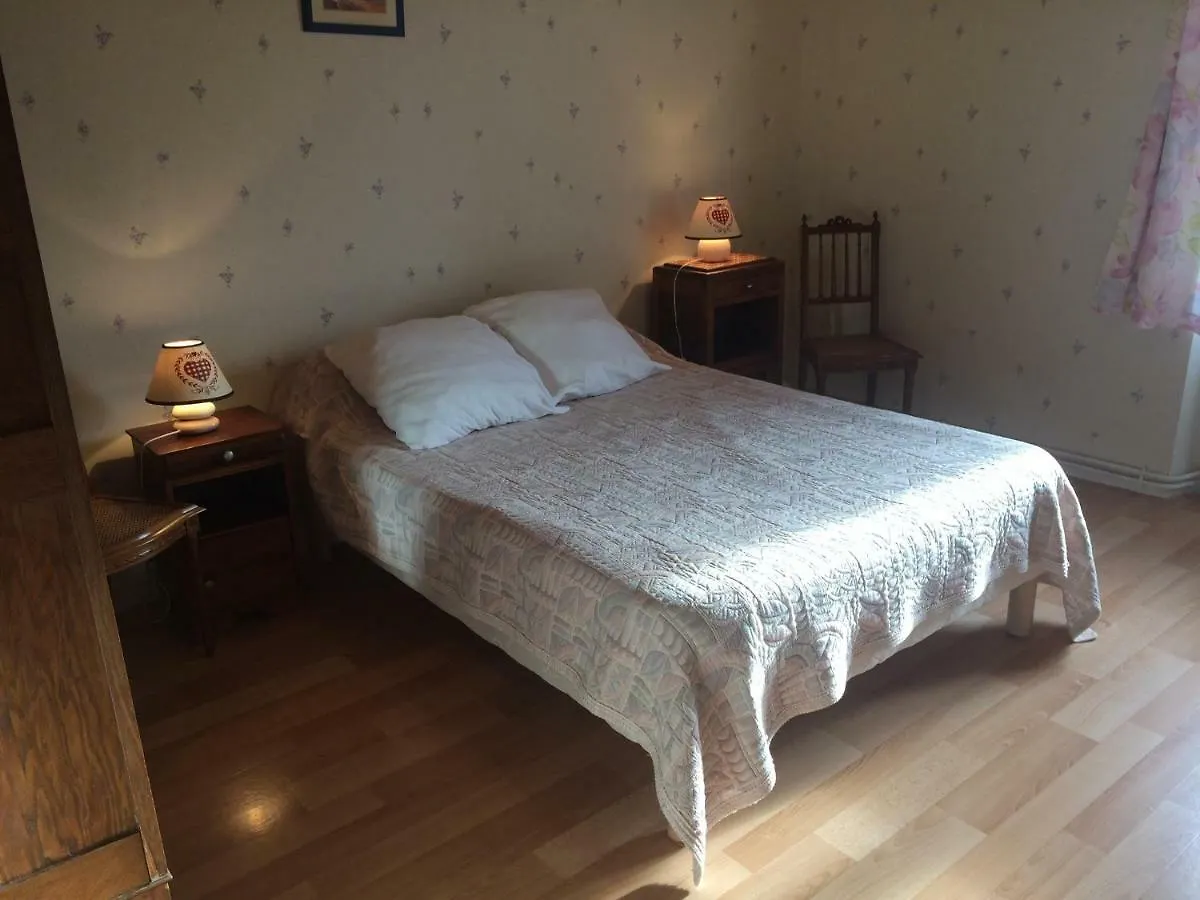 Apartment Vacances Au Pied Des Monts Du Cantal Laveissiere