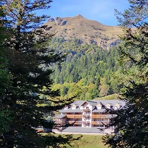 Residence Recente Au Coeur Des Monts Du Cantal Appartement